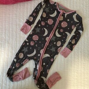 Little Sleepies Pink Space Theme Zippie Pajamas; 18-24 months EUC